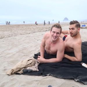 Meet your Posher, Logan